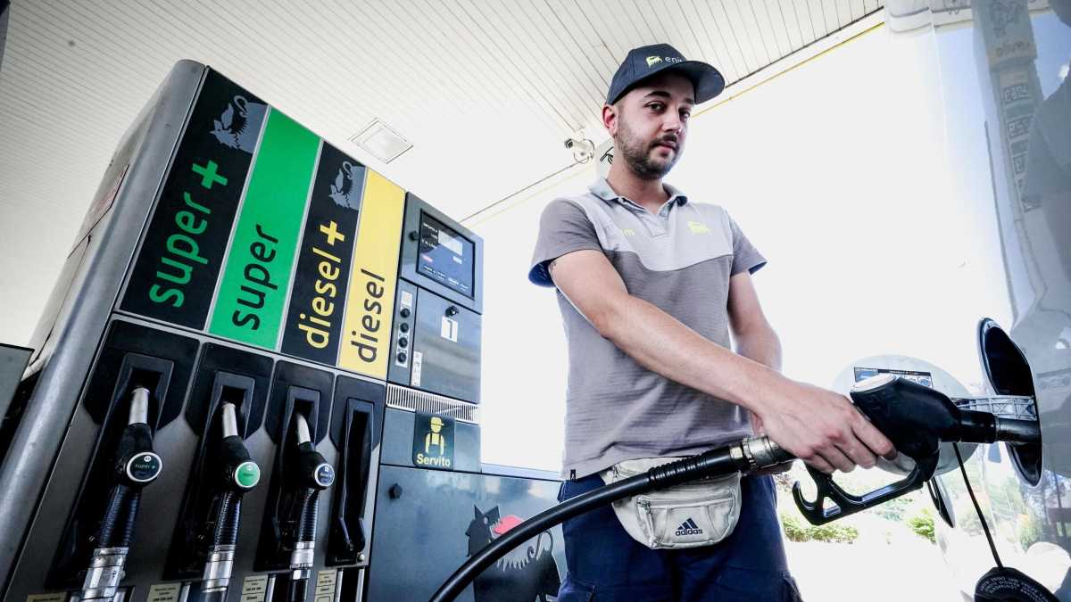 Immagine di Ecco perché i prezzi di diesel e benzina aumentano nonostante il "cartello" del governo