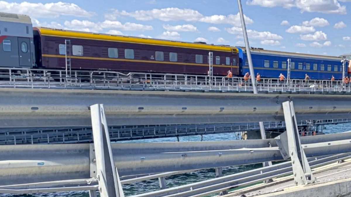 Immagine di I video dell'attacco ucraino al ponte di Kerch, a luglio