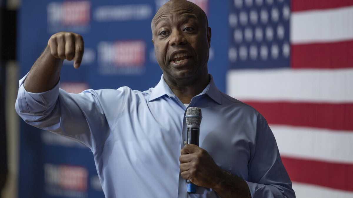 Immagine di Tim Scott è lo sfidante repubblicano di Trump che non soffia sul fuoco della rabbia nera