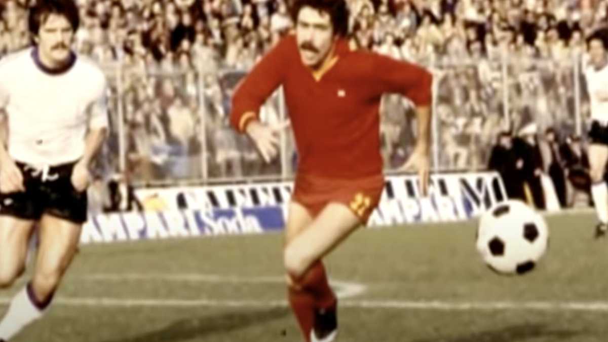 Immagine di Palanca e i suoi gol dalla bandierina. “Ridicolo vedere come calciano oggi”