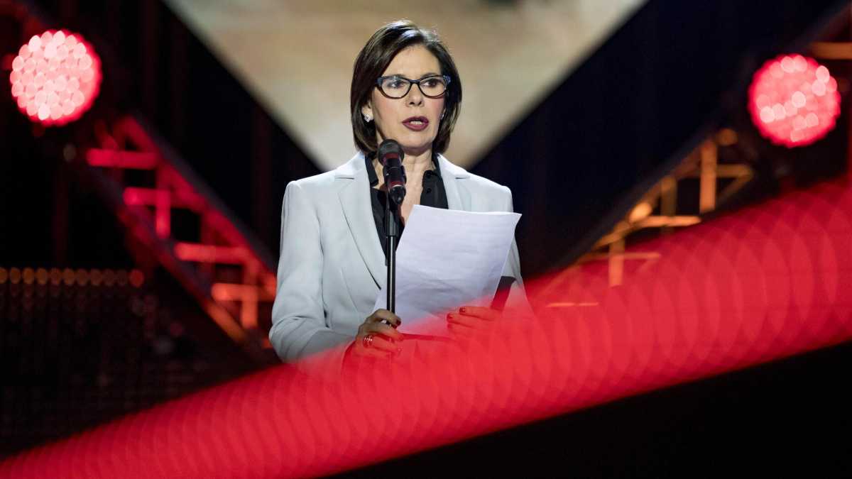 Immagine di Berlinguer a Mediaset: sotto contratto Corona e Orsini. E lavora per portare Schlein