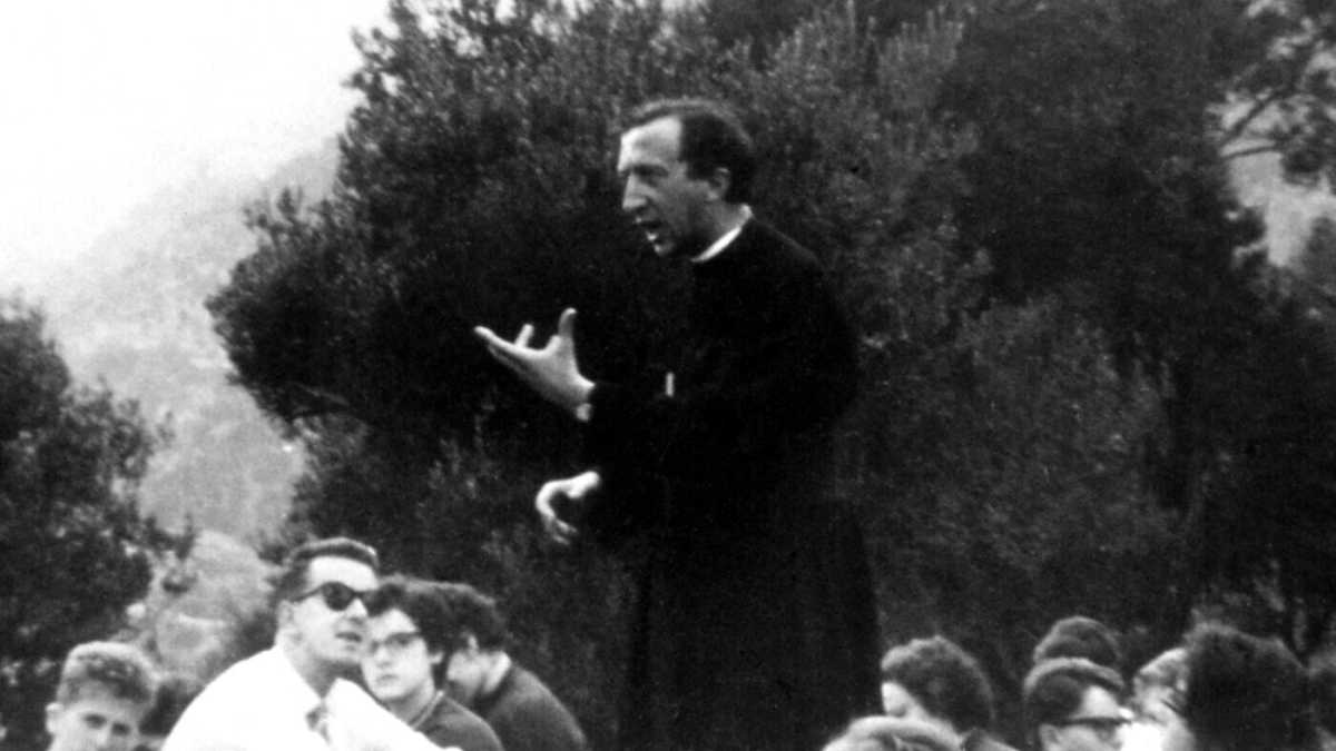 Immagine di Incontrare don Giussani come era, la testimonianza viva dei suoi amici. Un libro inconsueto