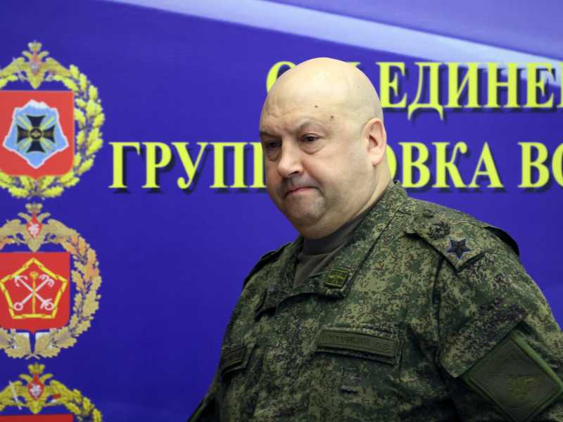 Putin caccia il generale Surovikin dal comando dell’aeronautica