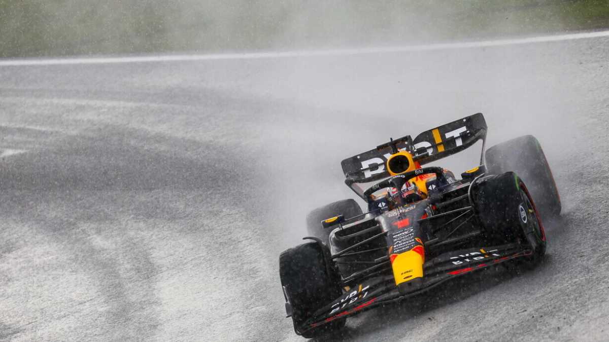 Immagine di La vittoria di Verstappen è l'unica cosa normale di questo pazzo Gp d'Olanda