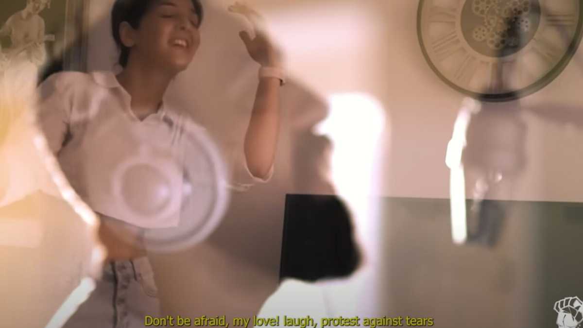 Immagine di Chi è Mehdi Yarrahi, il cantante denunciato in Iran perché esorta le donne a togliersi il velo