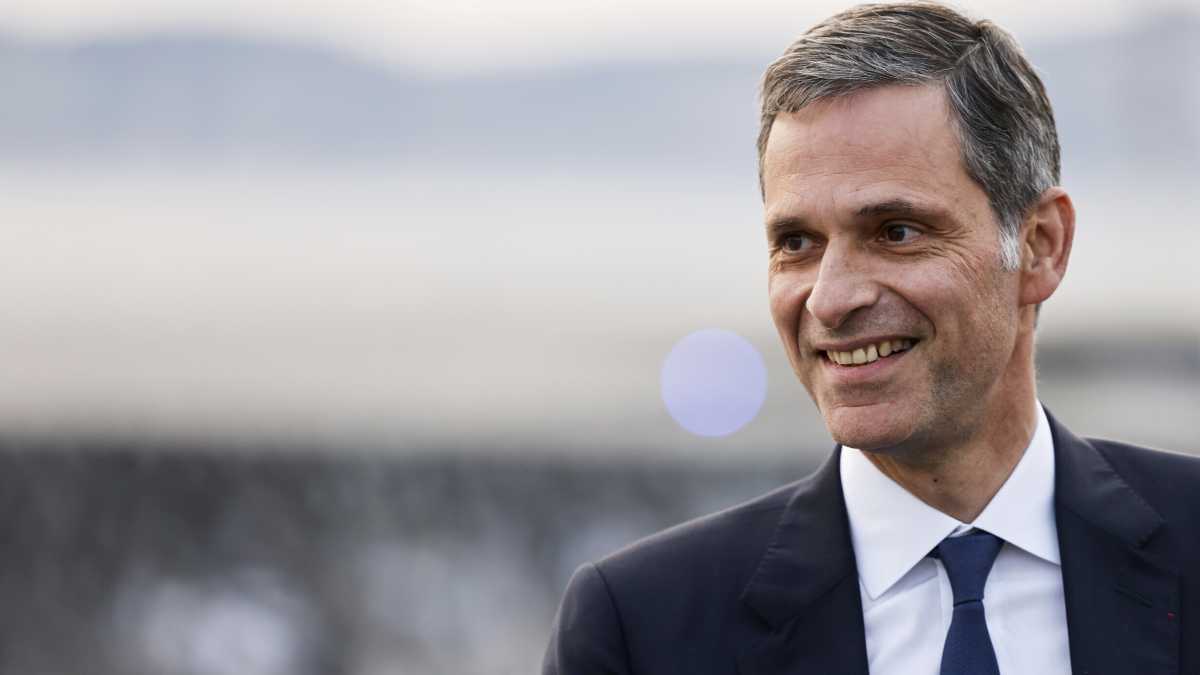 Immagine di Negli scontri tra i media francesi c’è un nuovo fronte: i giornali della domenica