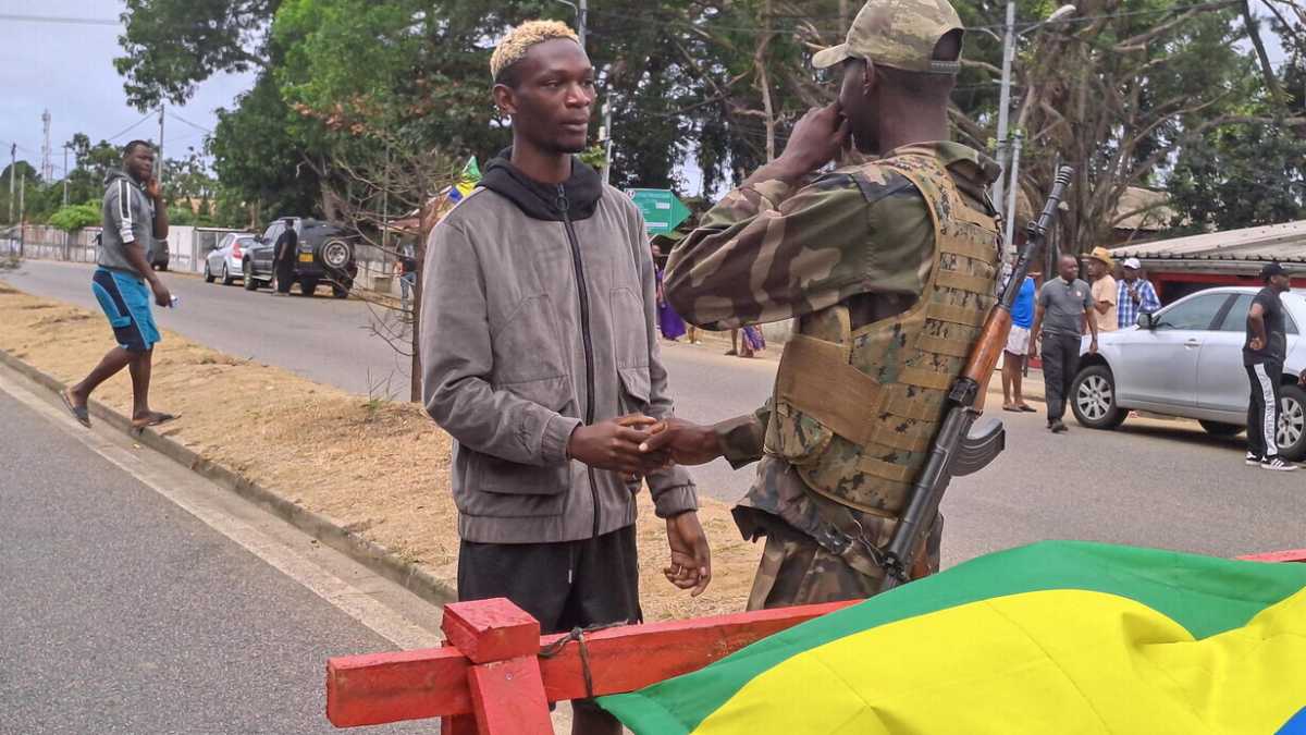 Immagine di Perché il golpe in Gabon mette in difficoltà Macron