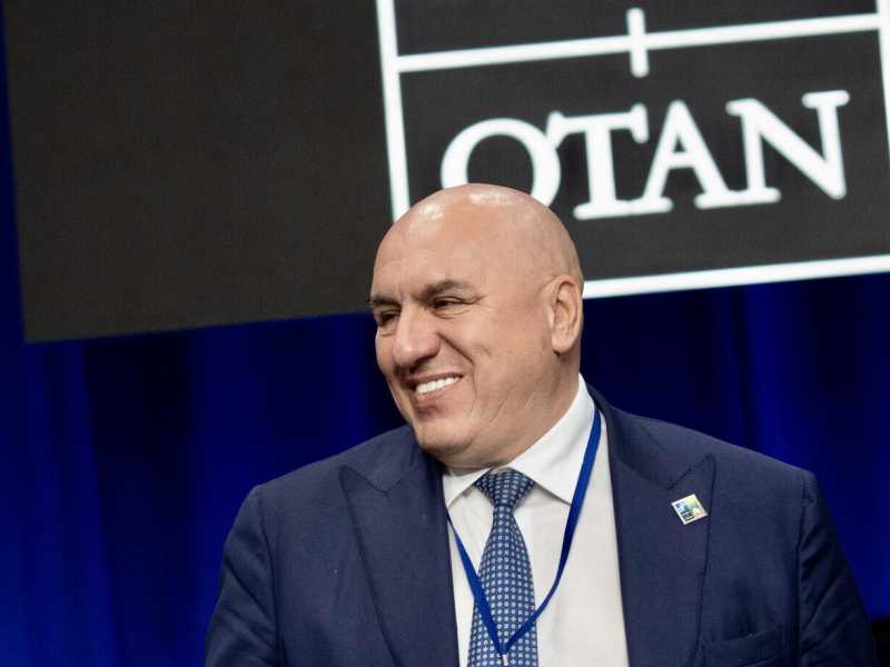 Crosetto e le vite degli altri: il caso dossieraggio finisce in commissione Antimafia
