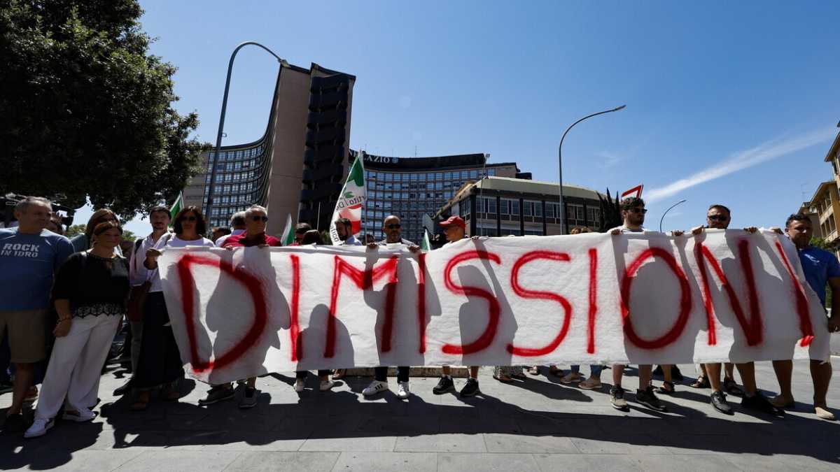 Immagine di La fascistissima imbecillità di De Angelis e le omissioni degli squadristi di Repubblica