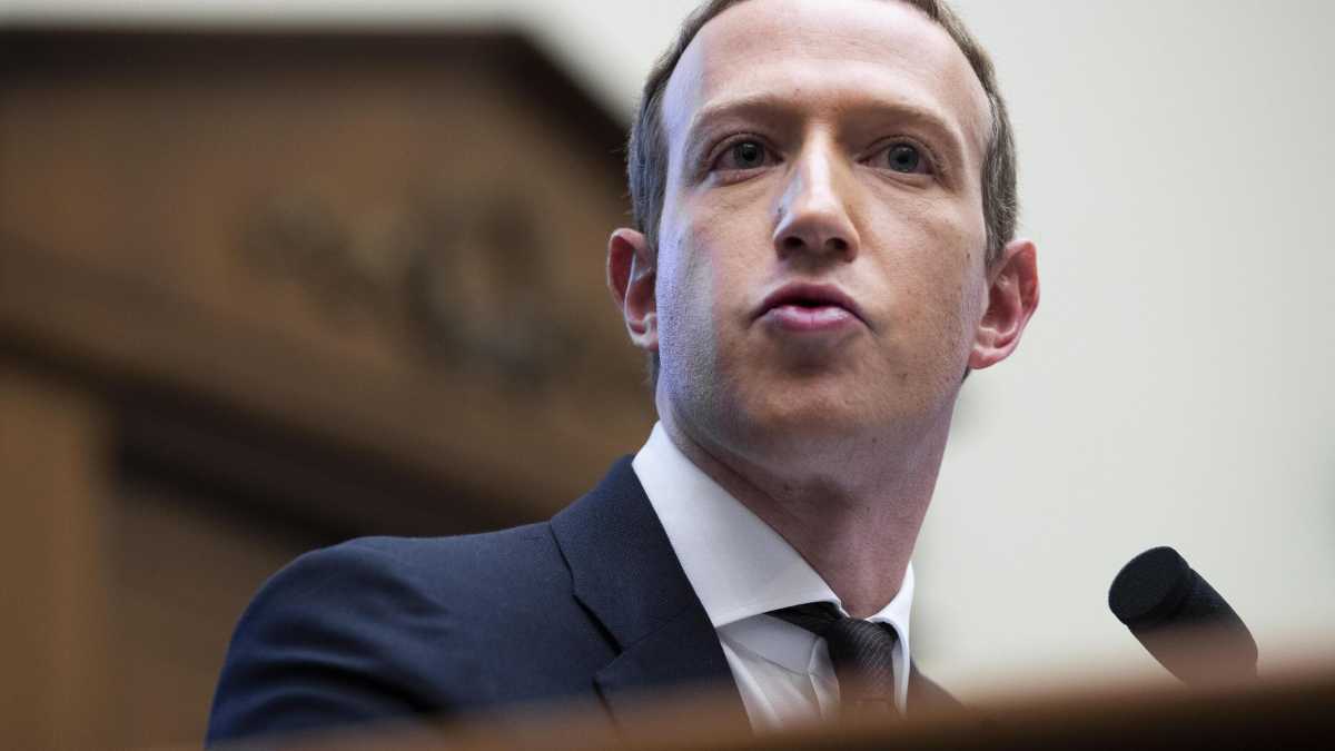 Immagine di Zuckerberg frena la più grande campagna digitale di disinformazione della Cina