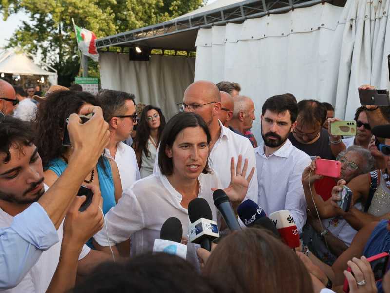 Ops! Schlein ha un problema salariale con i dipendenti del Pd