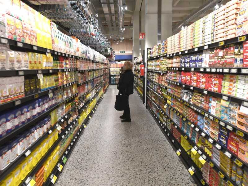 Il pil è più basso delle stime: l'Istat rivede a -0,4 per cento il secondo trimestre
