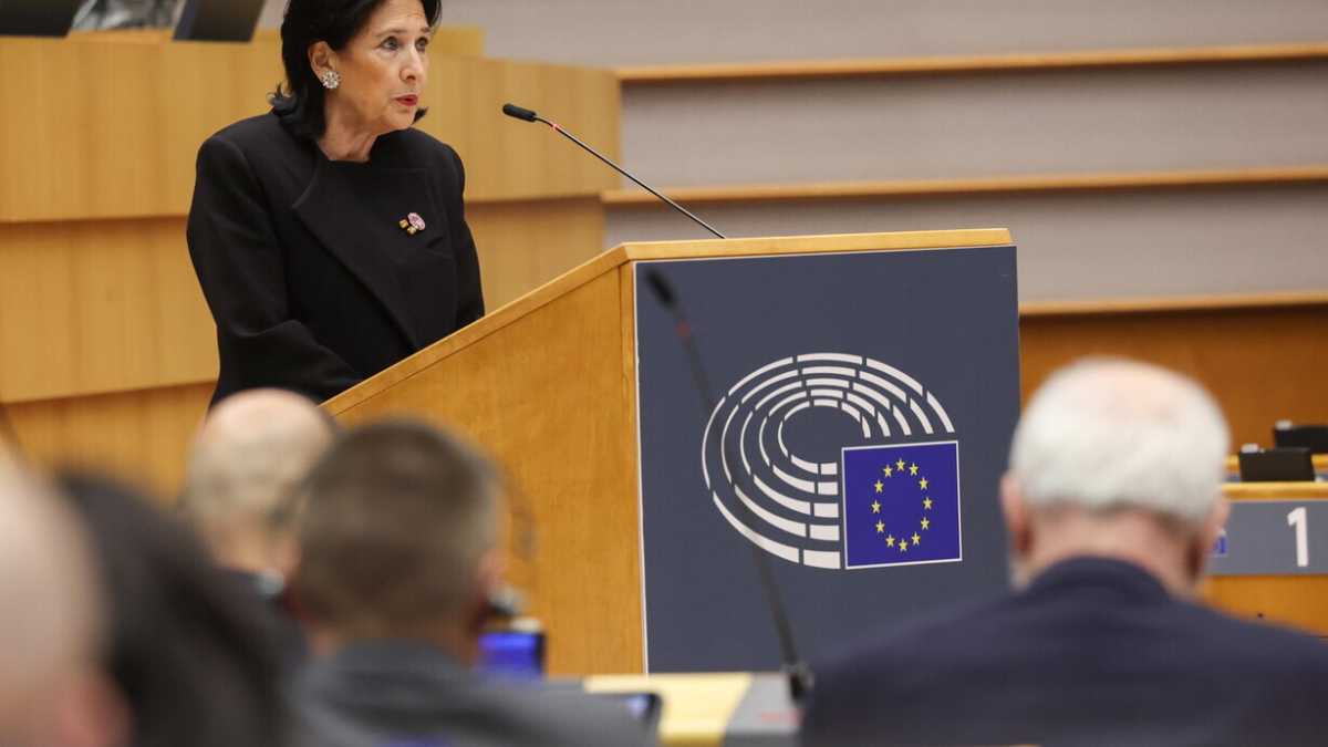 Immagine di Pessime credenziali per Tbilisi in Ue, il governo vuole l’impeachment per la presidente