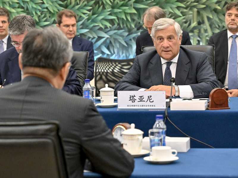 Tajani a Pechino parlerà di diritti umani come fa la Sapienza?