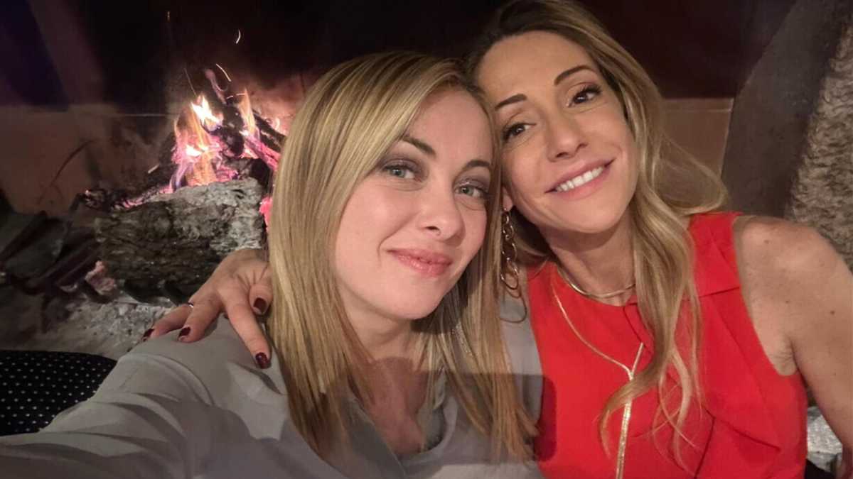 Immagine di Vertice fra Arianna Meloni e Rampelli: così all'assemblea di FdI non volerà una mosca