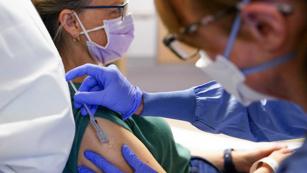 Immagine di I risultati promettenti dei "vaccini inversi" per curare le malattie autoimmuni