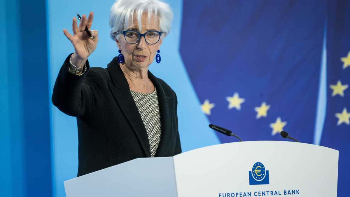 Immagine di La Bce rialza i tassi ai massimi storici, al 4,5 per cento. "Ma alcuni governatori chiedevano una pausa", dice Lagarde