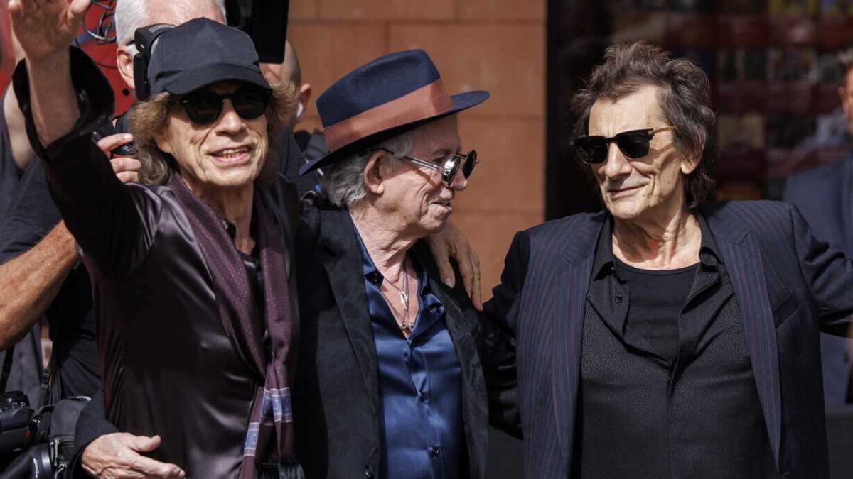 Immagine di Il ritorno dei Rolling Stones è una lezione scanzonata a quei seriosi dei Måneskin