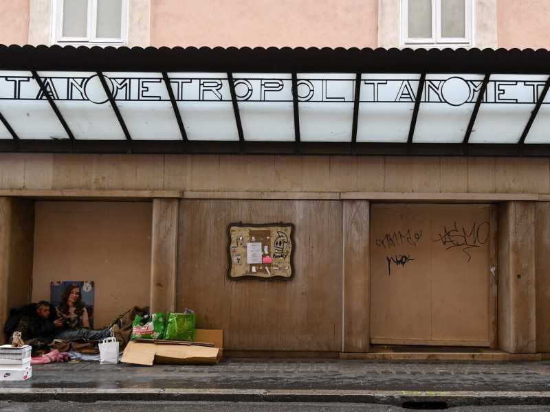 Lo zampino di Carocci sul cinema Metropolitan