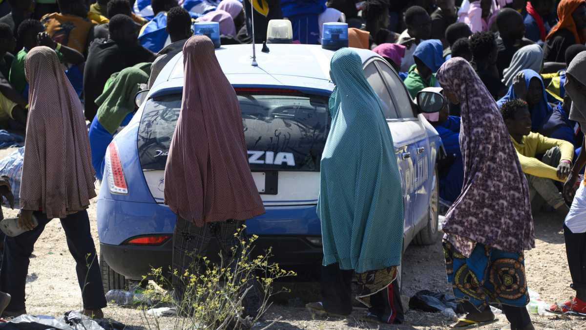 Immagine di Più che un complotto, un auto complotto. Sui migranti è finita la pacchia