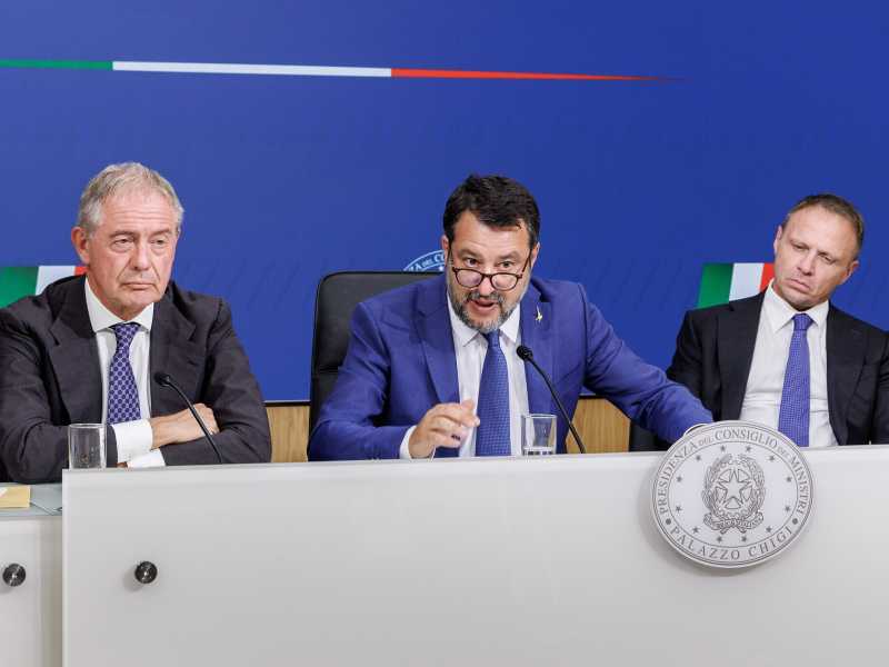 Banche e caro voli, il decreto Asset della follia