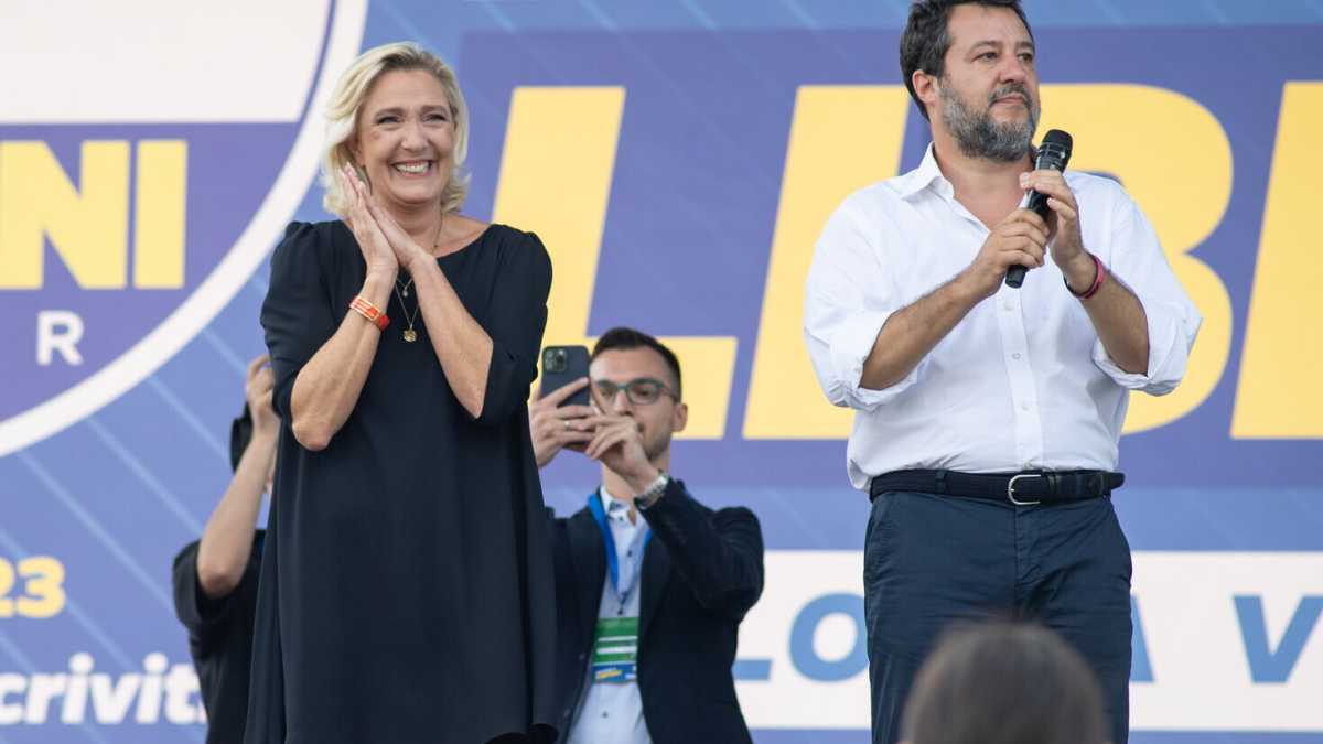 Immagine di A Pontida, Le Pen trascina Salvini. E un po' anche Giorgetti