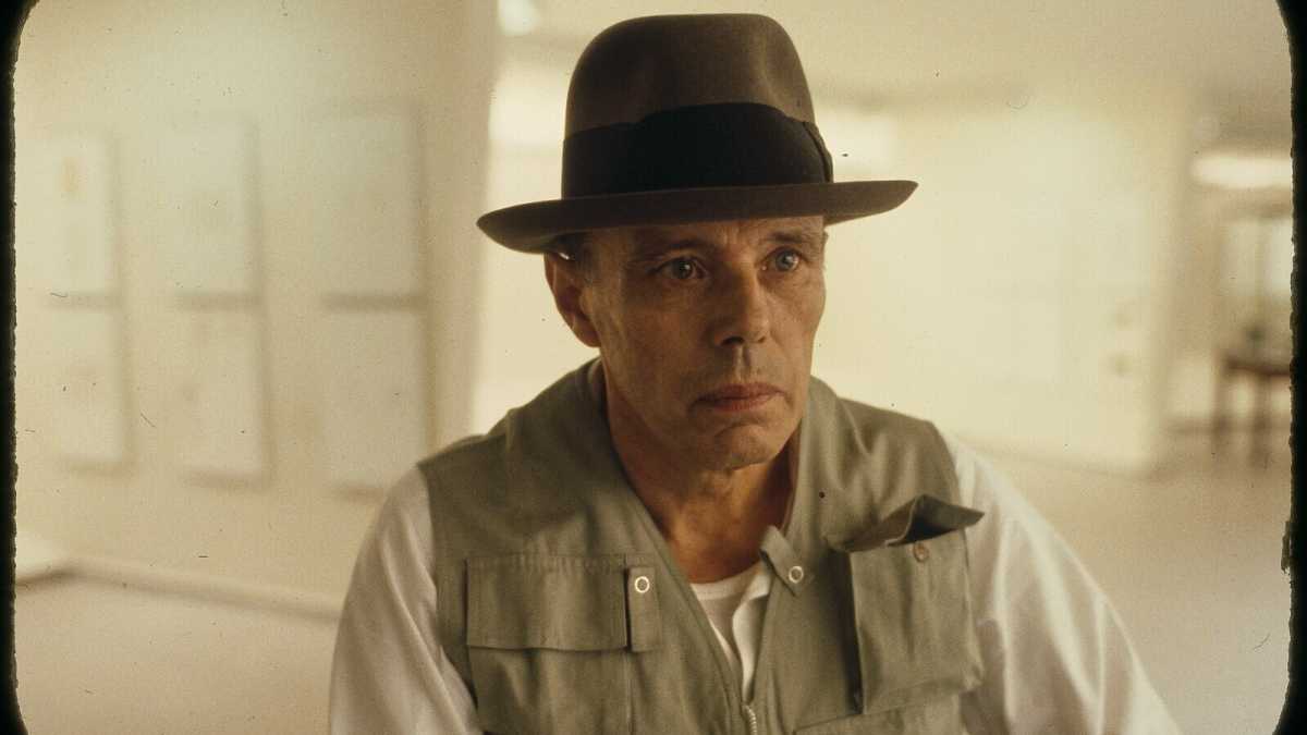 Immagine di La verità, vi prego, su Joseph Beuys
