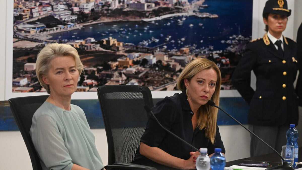 Immagine di Attraverso Tajani Meloni bacchetta Salvini. Ma con Fazzolari lo insegue