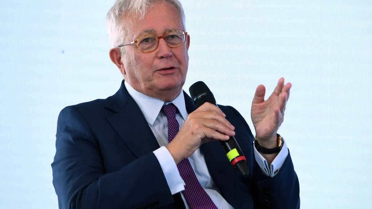 Immagine di Su economia e migranti "non c'è nessun complotto", dice l'ex ministro Tremonti