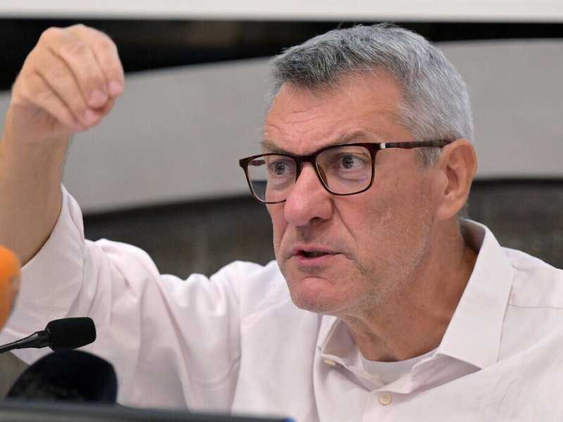 Landini si scaglia contro il governo: "Vorrebbero vigilare su di noi, è un fatto gravissimo"