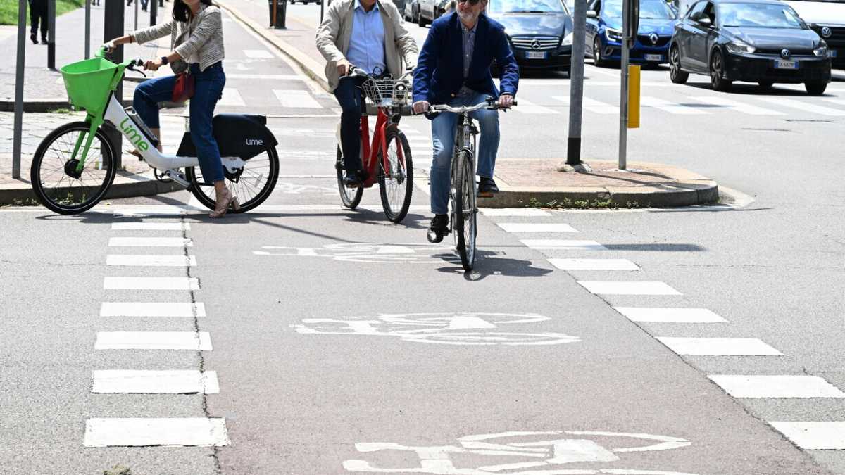 Immagine di Giungla d’asfalto. La guerra del traffico a Milano si fa dura