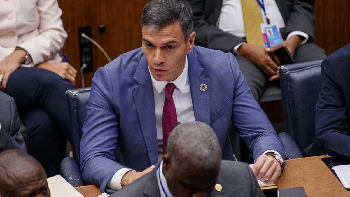 Immagine di I padri nobili del Ps spagnolo dicono a Sánchez: no ai catalani