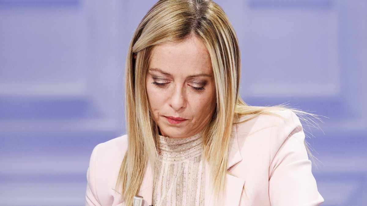 Immagine di I problemi di Meloni con la strategia del rinvio