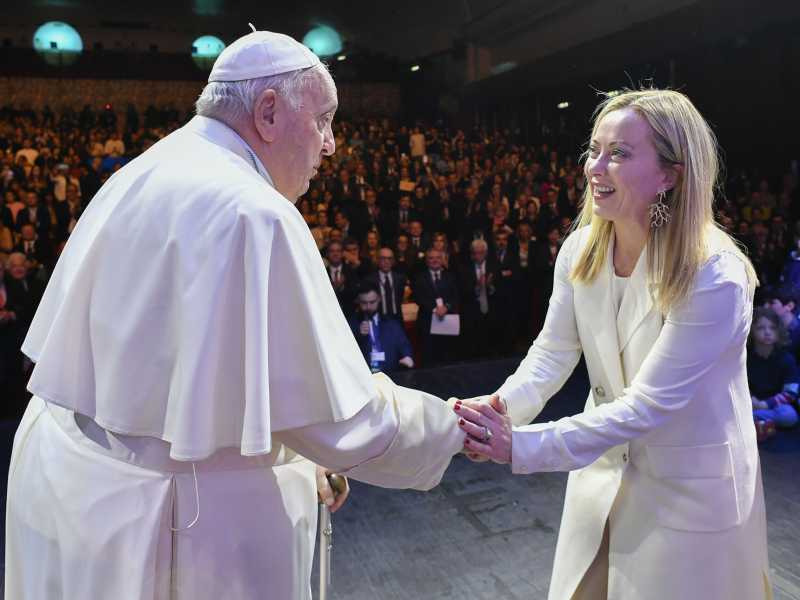 È finita la luna di miele tra Meloni e il Papa?