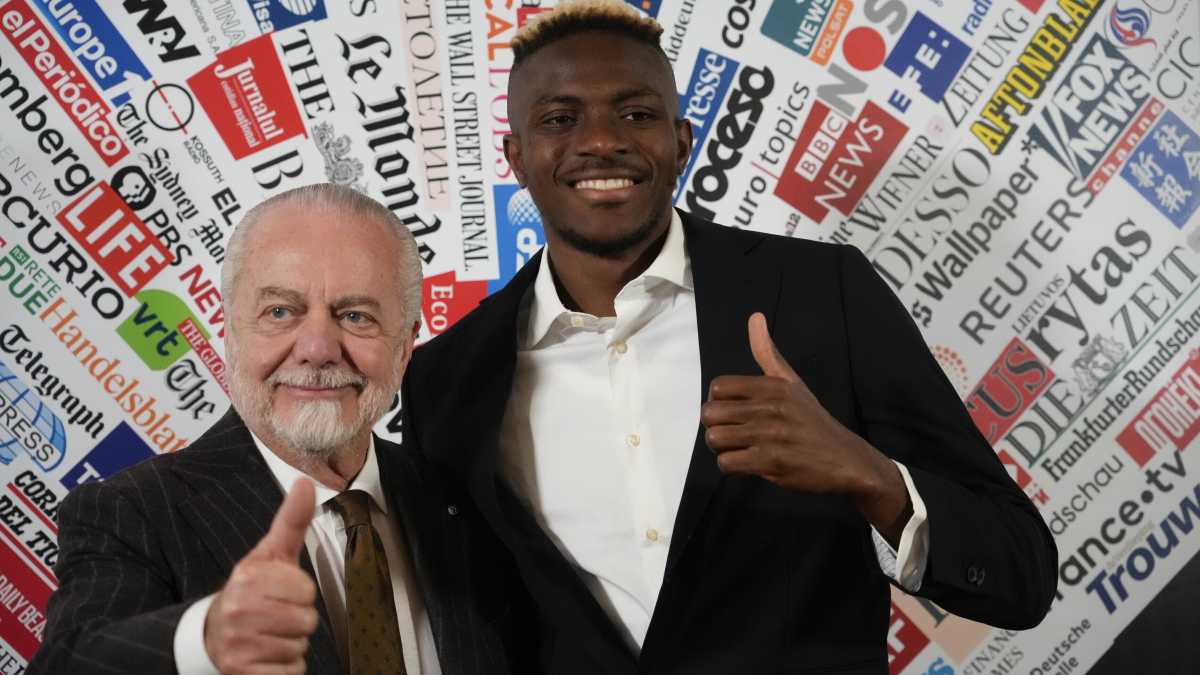 Immagine di Ah, se Osimhen (ma anche De Laurentiis) si togliesse la maschera