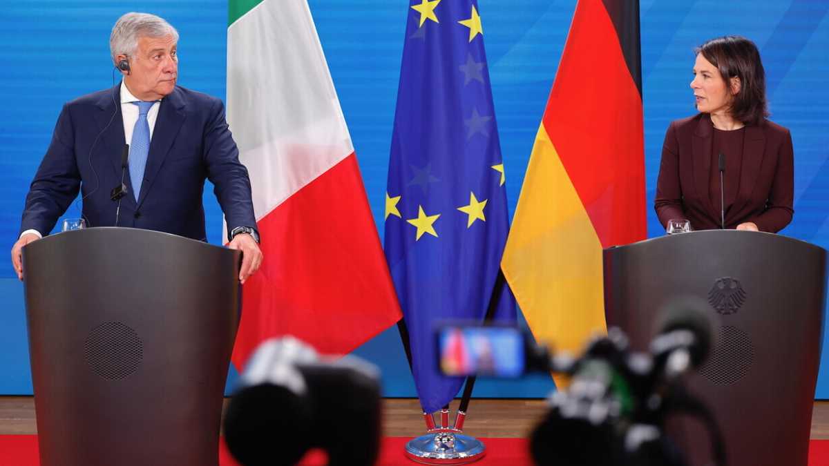 Immagine di Prove di pace a Berlino. Tajani vede Baerbock: "Serve una proposta comune"