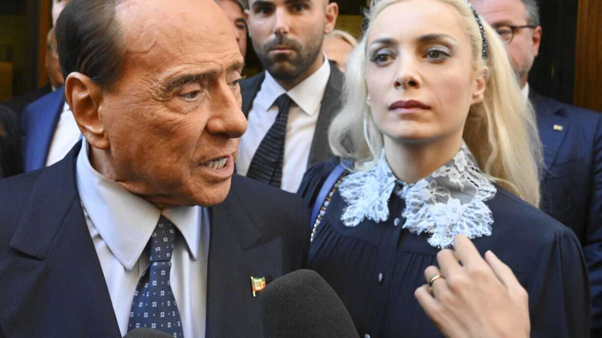 Immagine di Gli auguri commossi di Fascina a Berlusconi: "Nostro amore ci legherà per l’eternità"