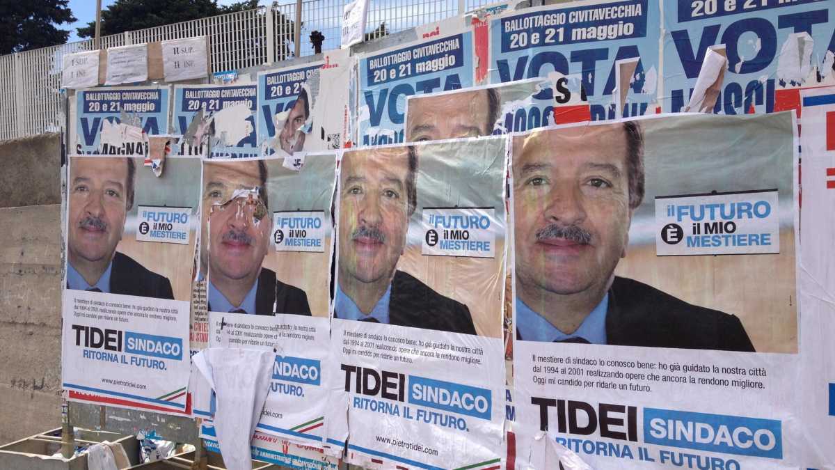 Immagine di Dal Cav. al sindaco di Santa Marinella, la morbosa e villana caccia al sesso degli altri