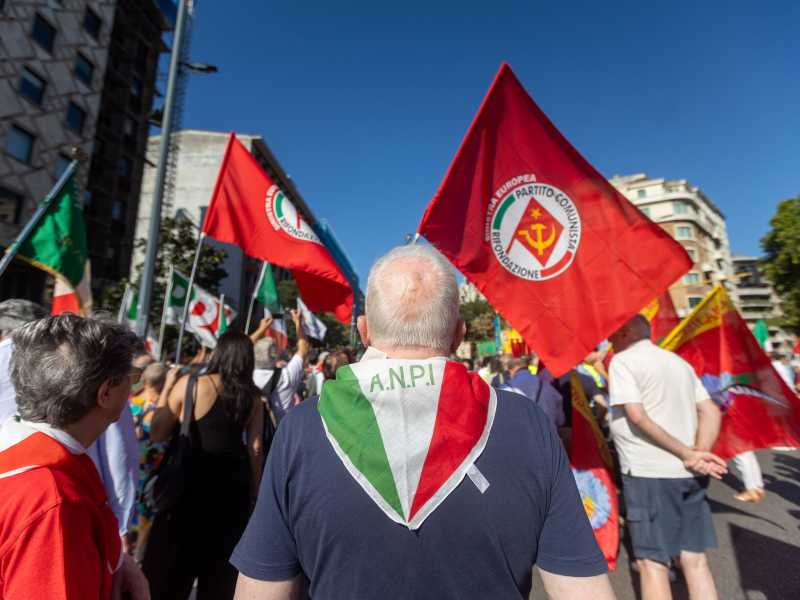 L’Anpi partecipa a una manifestazione stalinista e filoputiniana