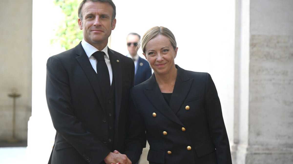 Immagine di No, la Francia non si sta comprando mezza Italia