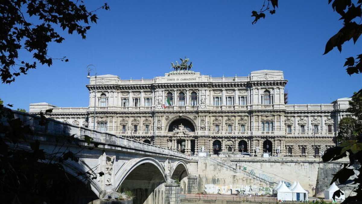 Immagine di Perché è grave la supplenza della Cassazione sul salario minimo