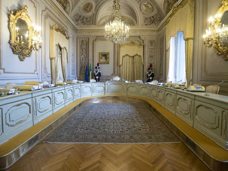 La rumba della Consulta. Meloni tifa il suo consigliere Marini. In corsa anche Sandulli