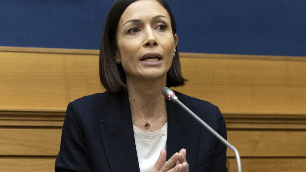 Immagine di "Io sto con Israele, ne sostengo il diritto a esistere e a vivere in sicurezza", ci scrive Carfagna