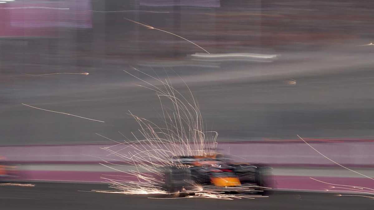 Immagine di Verstappen vince in Qatar un Gran premio troppo caldo
