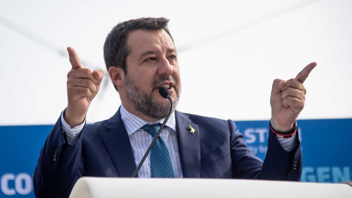 Immagine di La cucina di Salvini è Catania. Ecco la città che sazia (di post e di voti) il leader della Lega