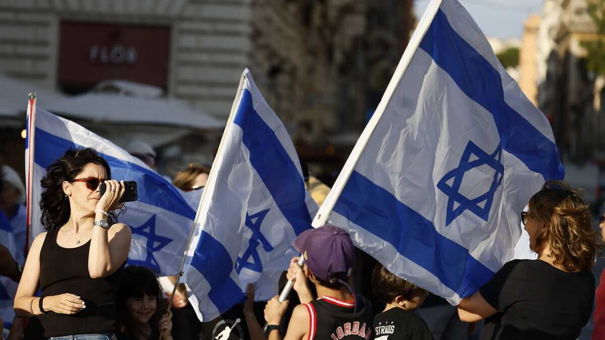 Immagine di IL FOGLIO ORGANIZZA UNA FIACCOLATA PER ISRAELE. IL 10 OTTOBRE A ROMA