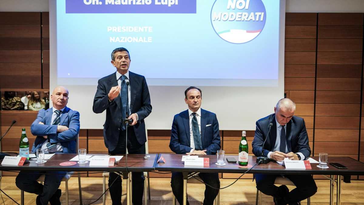 Immagine di Noi moderati: "Saremo alla fiaccolata promossa dal Foglio per Israele"
