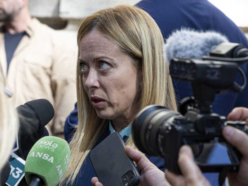 Meloni non teme le agenzie di rating, ma la sua maggioranza: "Niente emendamenti alla manovra"