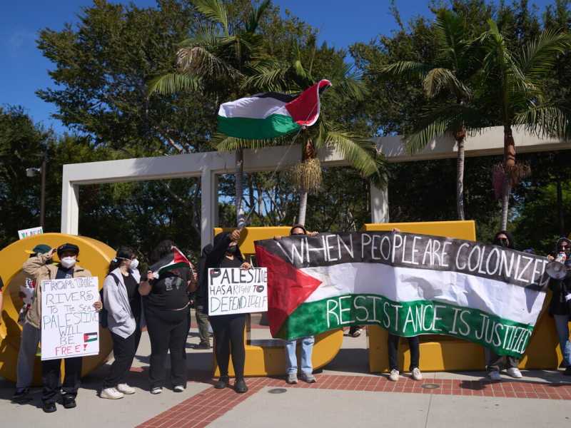 Strizzare l’occhio a Hamas e non leggere Popper all’università