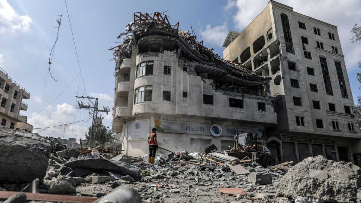 Immagine di Claudio Cerasa a Piazza Pulita: "Difendere Israele significa difendere la democrazia"
